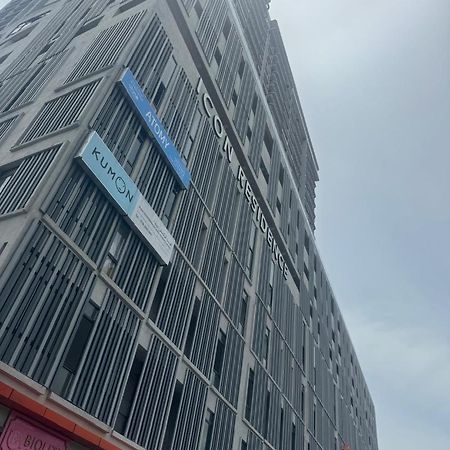 Apartemen 1000 m² dengan 3 kamar tidur dan 2 kamar mandi pribadi di Batu Burok Kuala Terengganu Bagian luar foto