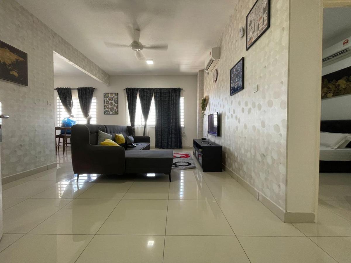 Apartemen 1000 m² dengan 3 kamar tidur dan 2 kamar mandi pribadi di Batu Burok Kuala Terengganu Bagian luar foto