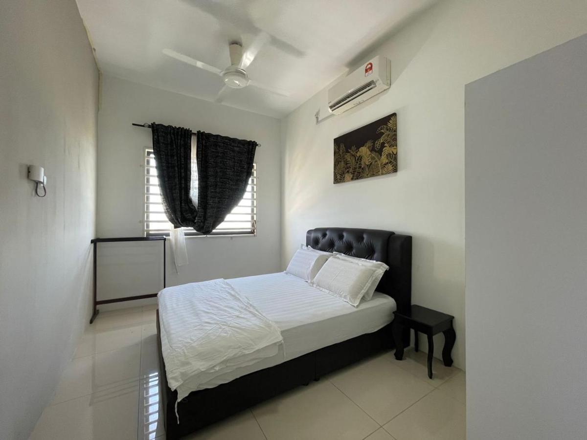 Apartemen 1000 m² dengan 3 kamar tidur dan 2 kamar mandi pribadi di Batu Burok Kuala Terengganu Bagian luar foto
